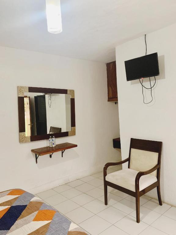 טקולוטלה Hotel Mariam מראה חיצוני תמונה