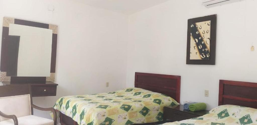 טקולוטלה Hotel Mariam מראה חיצוני תמונה